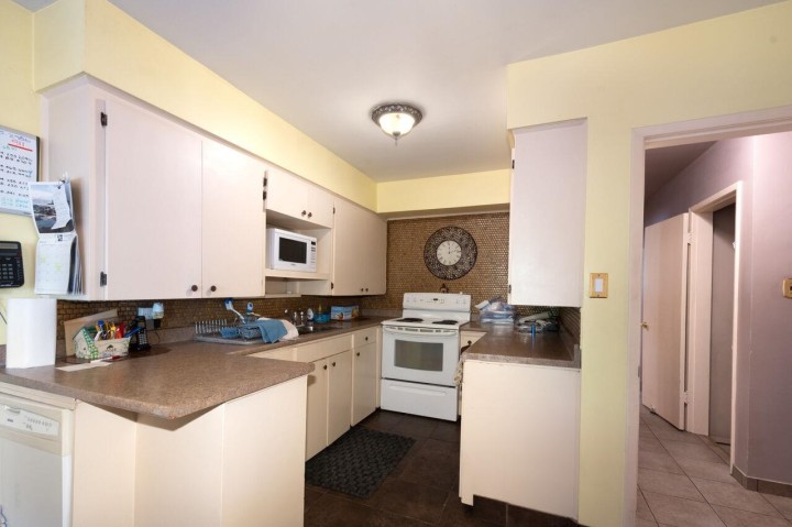 Photo 12 at 106 N Templeton Drive, Hastings, Vancouver East
