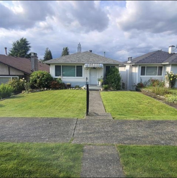 Photo 1 at 3155 E 14th Avenue, Renfrew Heights, Vancouver East