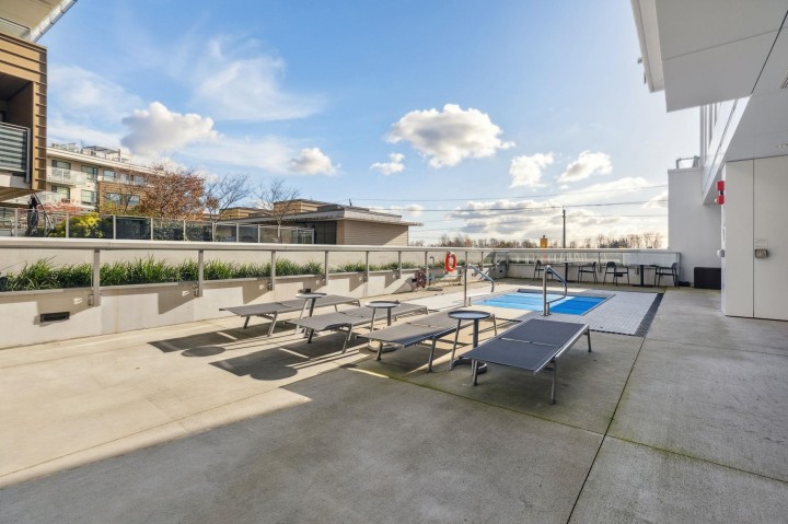Photo 17 at 2304 - 3438 Sawmill Crescent, South Marine, Vancouver East