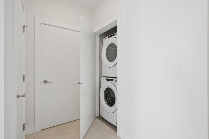 Photo 16 at 2304 - 3438 Sawmill Crescent, South Marine, Vancouver East