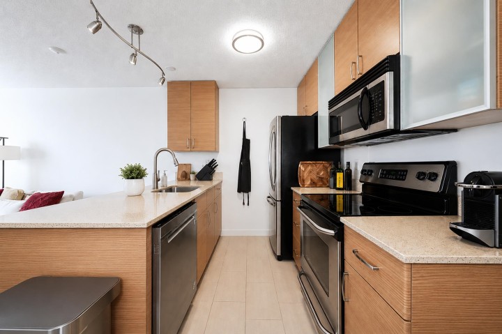 Photo 6 at 1405 - 909 Mainland Street, Yaletown, Vancouver West