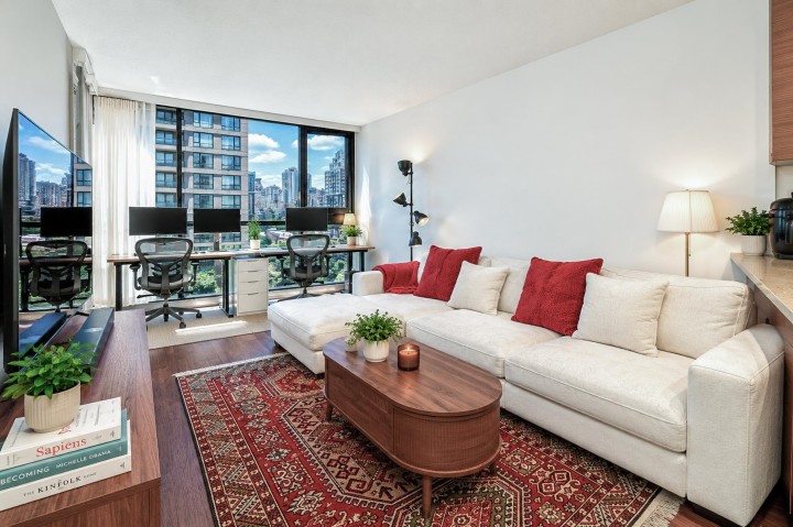 Photo 7 at 1405 - 909 Mainland Street, Yaletown, Vancouver West