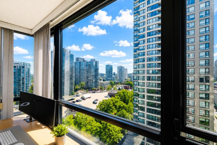 Photo 1 at 1405 - 909 Mainland Street, Yaletown, Vancouver West