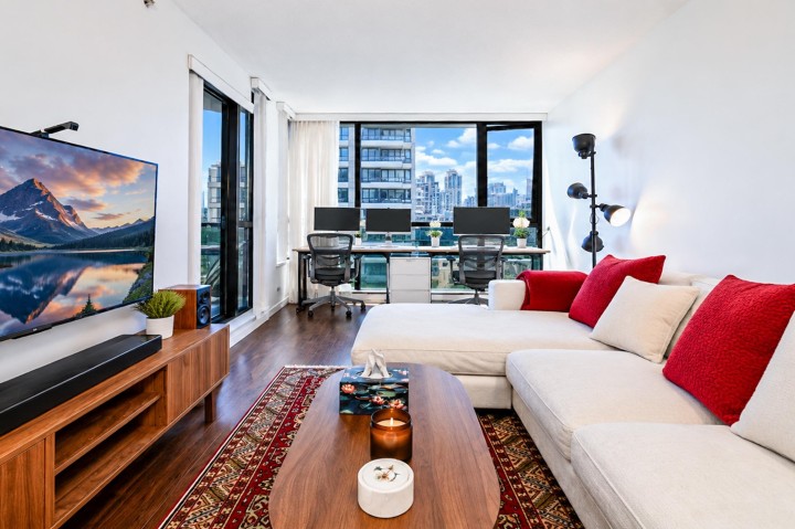 Photo 8 at 1405 - 909 Mainland Street, Yaletown, Vancouver West