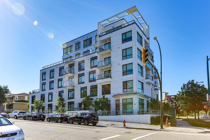 Photo 2 at 404 - 4908 Cambie Street, Cambie, Vancouver West