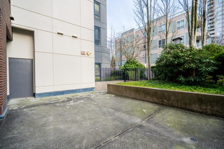 Photo 30 at 906 - 3438 Vanness Avenue, Collingwood VE, Vancouver East