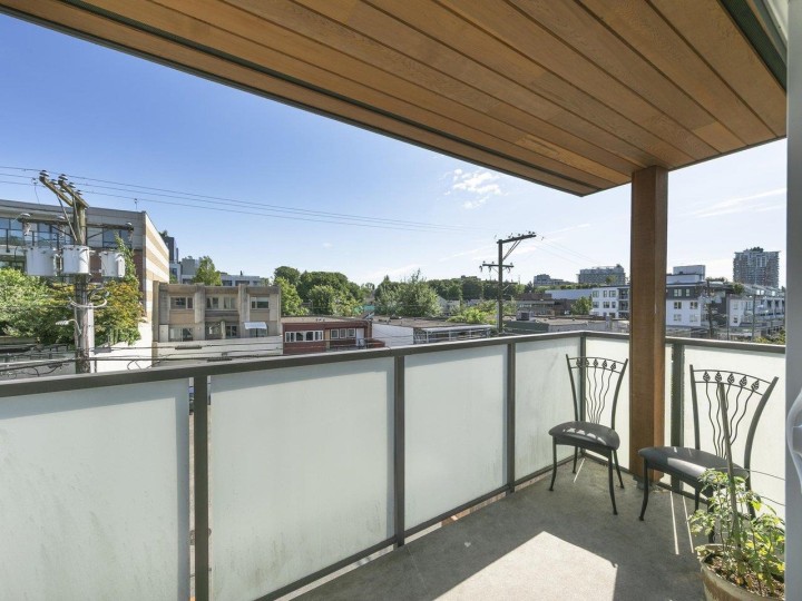 Photo 12 at 403 - 570 E 8th Avenue, Mount Pleasant VE, Vancouver East