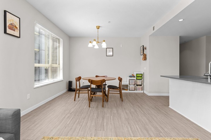 Photo 7 at 212 - 2663 Library Lane, Lynn Valley, North Vancouver