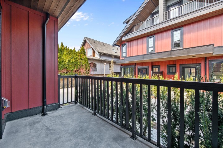Photo 3 at 1168 E 26th Avenue, Knight, Vancouver East