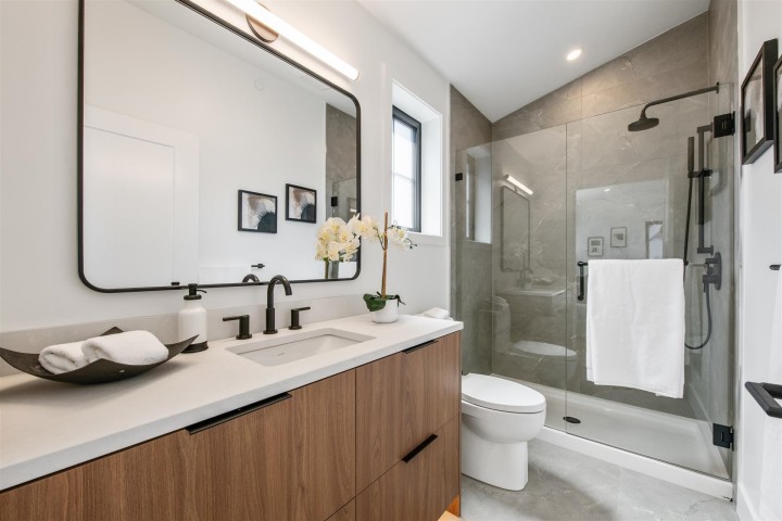 Photo 14 at 1168 E 26th Avenue, Knight, Vancouver East