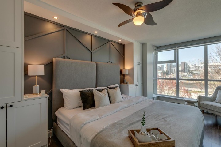 Photo 3 at 406 - 125 Milross Avenue, Downtown VE, Vancouver East