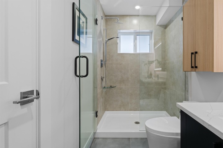 Photo 18 at 2371 Adanac Street, Hastings, Vancouver East