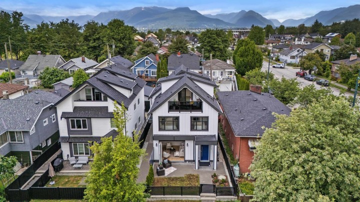 Photo 29 at 2371 Adanac Street, Hastings, Vancouver East