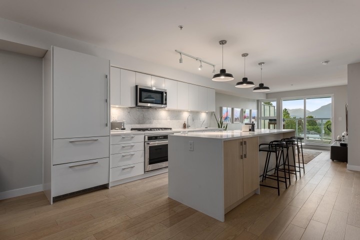 Photo 6 at 406 - 2508 Fraser Street, Mount Pleasant VE, Vancouver East
