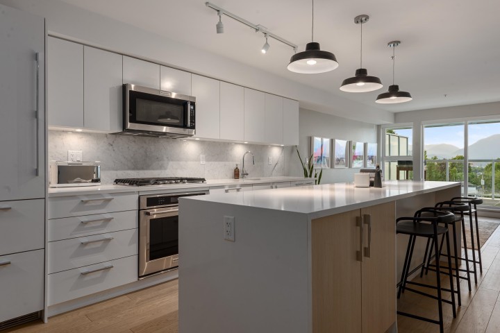 Photo 7 at 406 - 2508 Fraser Street, Mount Pleasant VE, Vancouver East