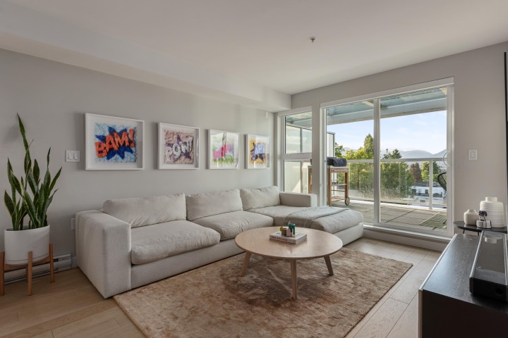 Photo 5 at 406 - 2508 Fraser Street, Mount Pleasant VE, Vancouver East