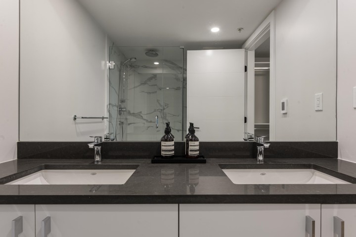 Photo 19 at 406 - 2508 Fraser Street, Mount Pleasant VE, Vancouver East