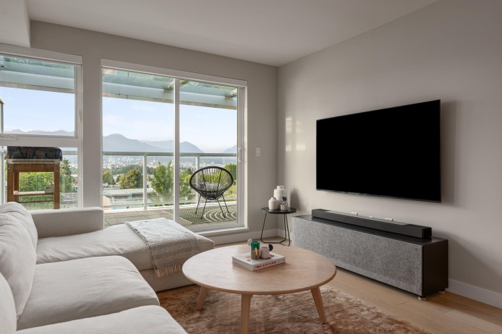 Photo 4 at 406 - 2508 Fraser Street, Mount Pleasant VE, Vancouver East