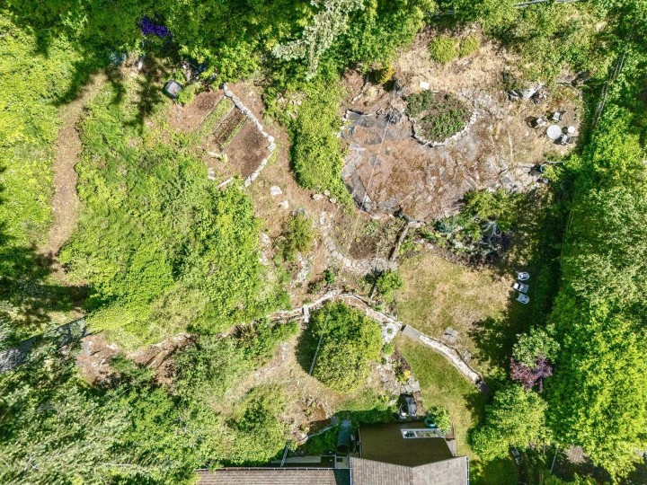 Photo 18 at 4704 Dogwood Lane, Olde Caulfeild, West Vancouver