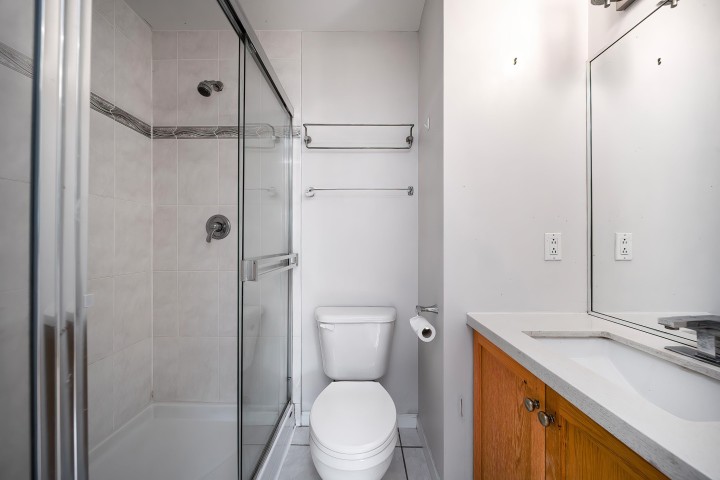 Photo 13 at 3063 Rosemont Drive, Fraserview VE, Vancouver East