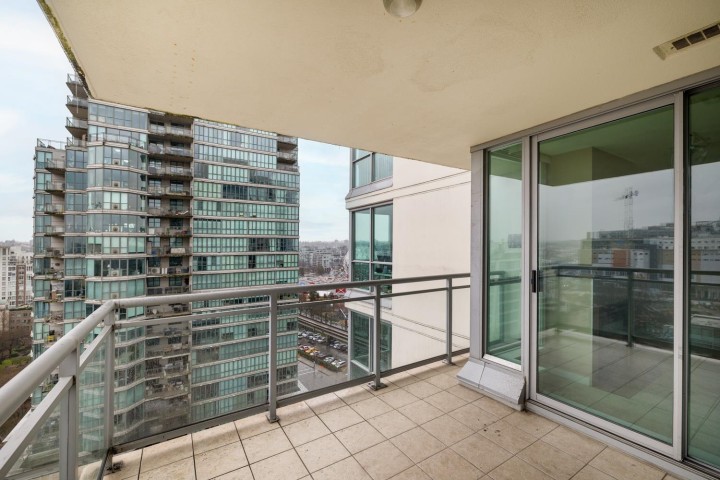 Photo 12 at 1703 - 120 Milross Avenue, Downtown VE, Vancouver East