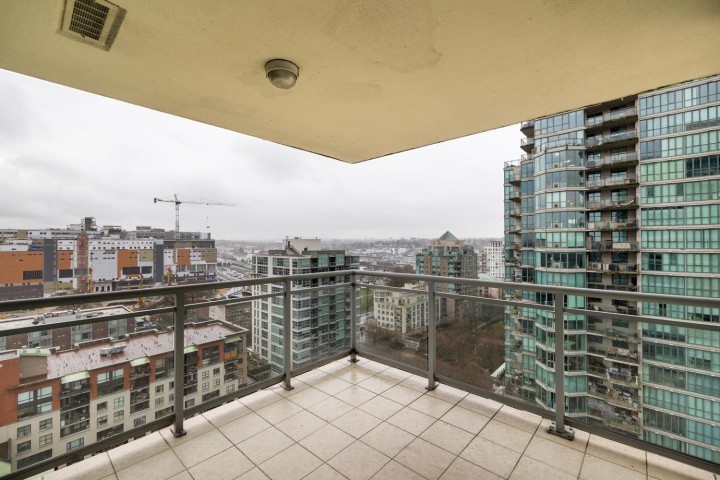 Photo 9 at 1703 - 120 Milross Avenue, Downtown VE, Vancouver East