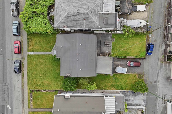 Photo 6 at 3063 Renfrew Street, Renfrew Heights, Vancouver East