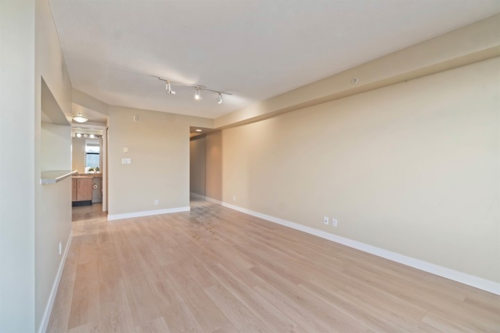 Photo 13 at 2009 - 5380 Oben Street, Collingwood VE, Vancouver East