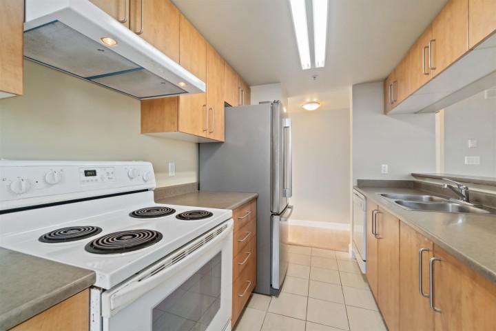 Photo 17 at 2009 - 5380 Oben Street, Collingwood VE, Vancouver East