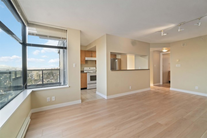 Photo 12 at 2009 - 5380 Oben Street, Collingwood VE, Vancouver East