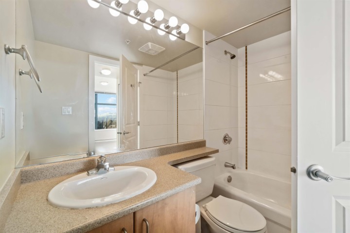 Photo 28 at 2009 - 5380 Oben Street, Collingwood VE, Vancouver East