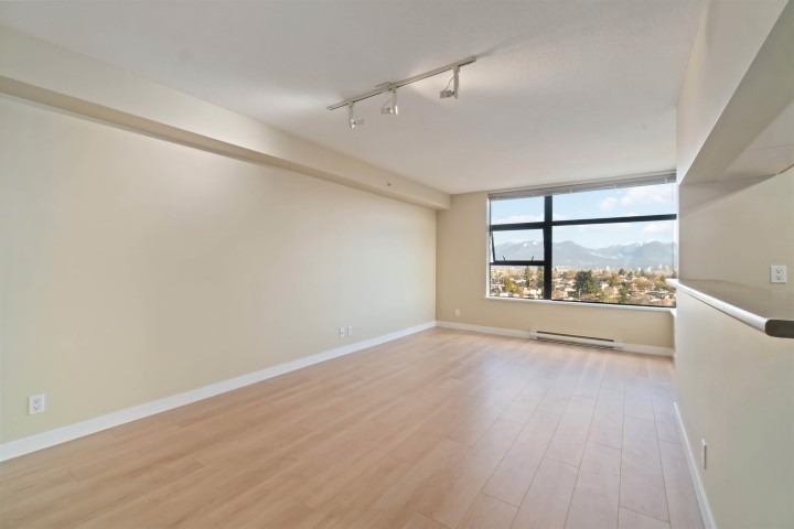 Photo 9 at 2009 - 5380 Oben Street, Collingwood VE, Vancouver East
