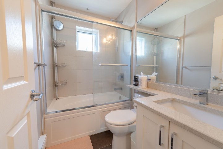 Photo 27 at 205 - 2263 Triumph Street, Hastings, Vancouver East
