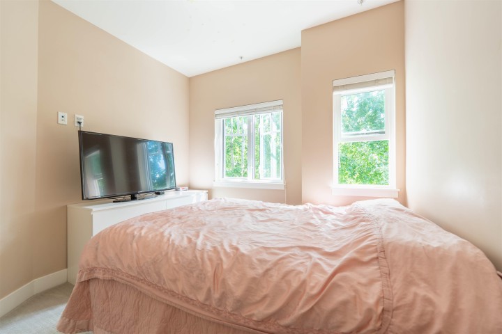 Photo 22 at 205 - 2263 Triumph Street, Hastings, Vancouver East