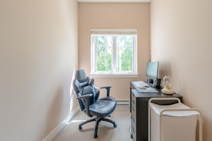 Photo 20 at 205 - 2263 Triumph Street, Hastings, Vancouver East