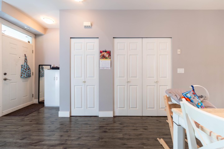 Photo 9 at 205 - 2263 Triumph Street, Hastings, Vancouver East
