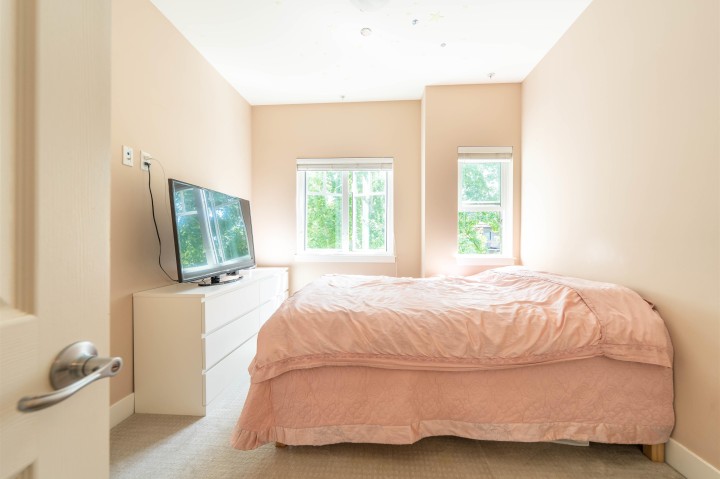 Photo 21 at 205 - 2263 Triumph Street, Hastings, Vancouver East