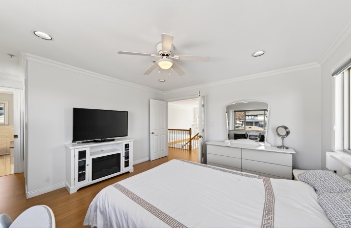 Photo 13 at 535 E 53rd Avenue, South Vancouver, Vancouver East