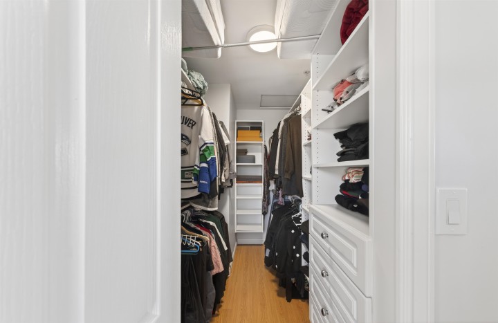 Photo 15 at 535 E 53rd Avenue, South Vancouver, Vancouver East