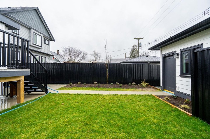 Photo 23 at 2 - 2753 Nanaimo Street, Grandview Woodland, Vancouver East