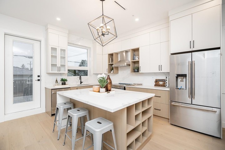 Photo 6 at 2 - 2753 Nanaimo Street, Grandview Woodland, Vancouver East