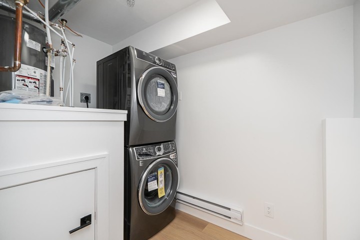 Photo 17 at 2 - 2753 Nanaimo Street, Grandview Woodland, Vancouver East