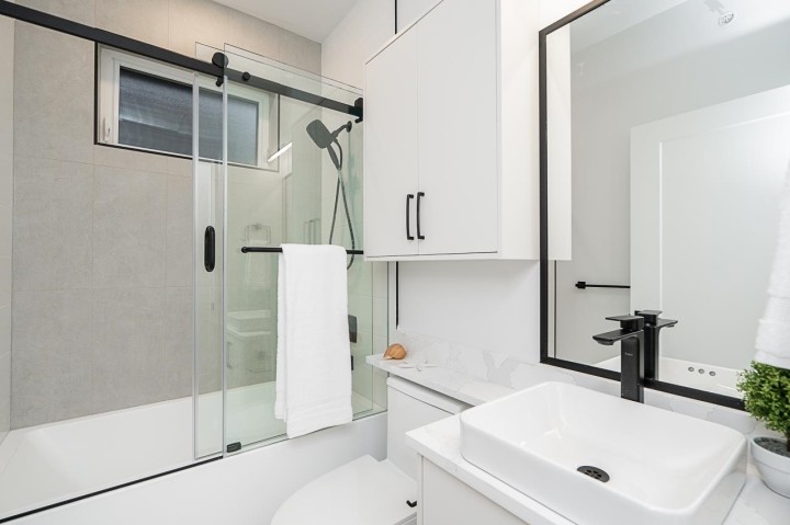Photo 16 at 2 - 2753 Nanaimo Street, Grandview Woodland, Vancouver East