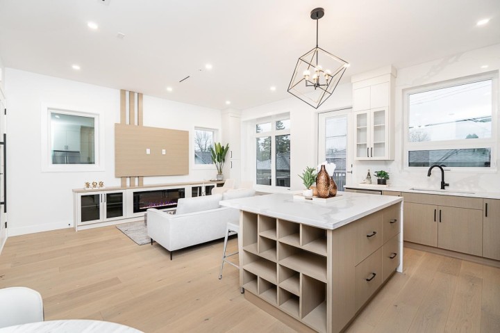 Photo 10 at 2 - 2753 Nanaimo Street, Grandview Woodland, Vancouver East