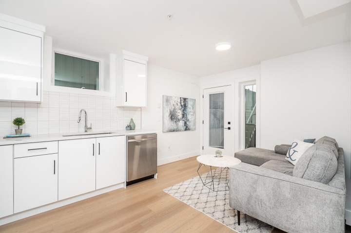Photo 19 at 2 - 2753 Nanaimo Street, Grandview Woodland, Vancouver East