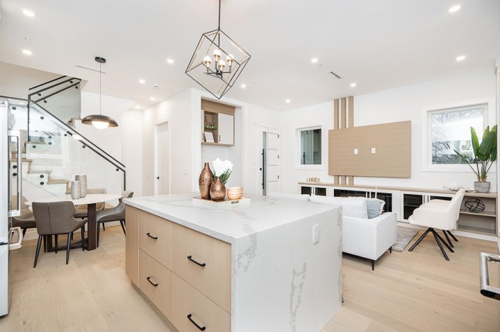 Photo 8 at 2 - 2753 Nanaimo Street, Grandview Woodland, Vancouver East
