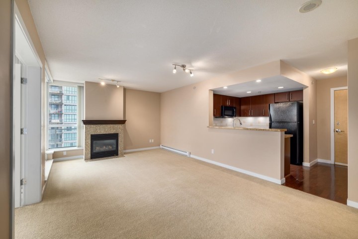Photo 6 at 803 - 120 Milross Avenue, Downtown VE, Vancouver East