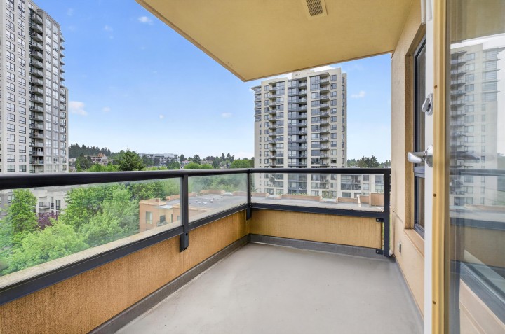 Photo 14 at 702 - 5288 Melbourne Street, Collingwood VE, Vancouver East
