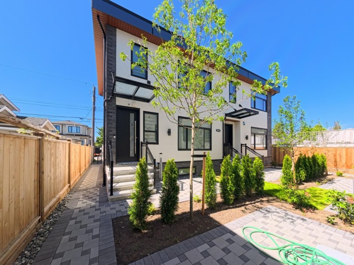 Photo 1 at 1 - 2559 W King Edward Avenue, Arbutus, Vancouver West