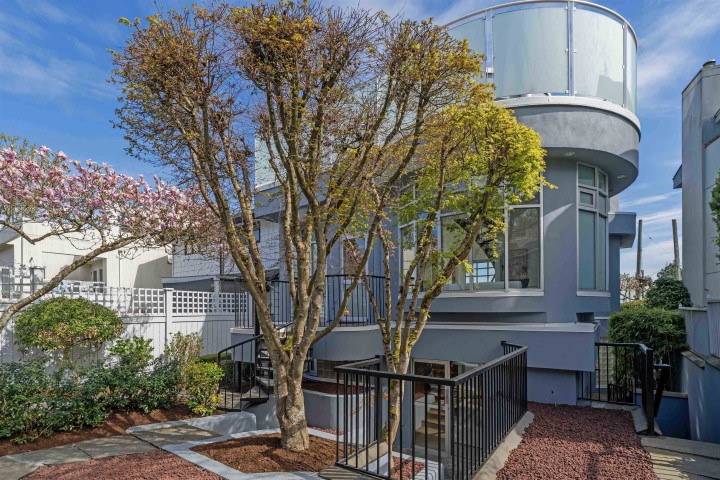 Photo 3 at 3043 Alma Street, Point Grey, Vancouver West